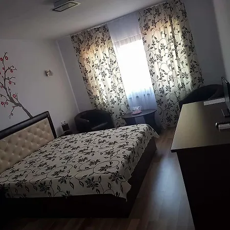 Bed and breakfast San-mar Sulina